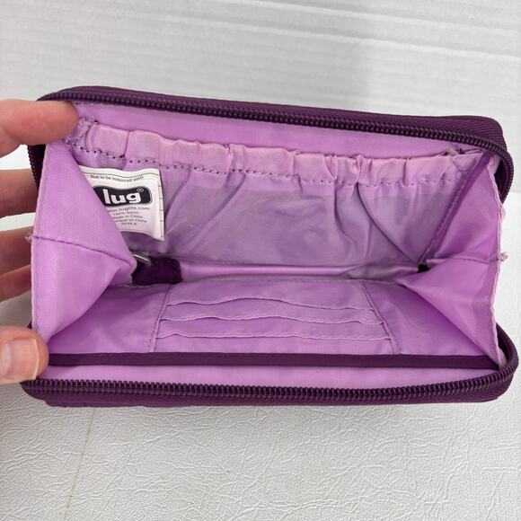 Lug Wristlet Wallet Purple Quilted Nylon Zip Around Card Slots Pockets - Picture 3 of 12